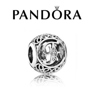 2/60$ 💜 Pandora « F » letter charm